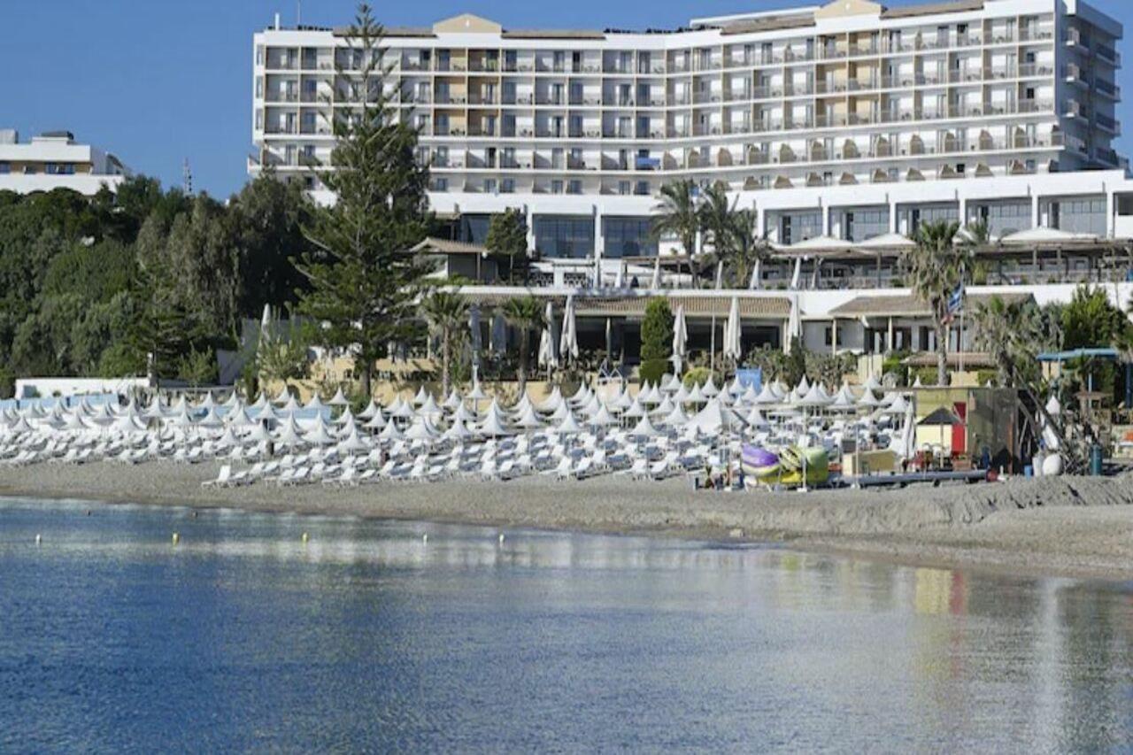 Elissa Adults-Only Lifestyle Beach Resort Kallithéa Exterior foto The hotel in 2011