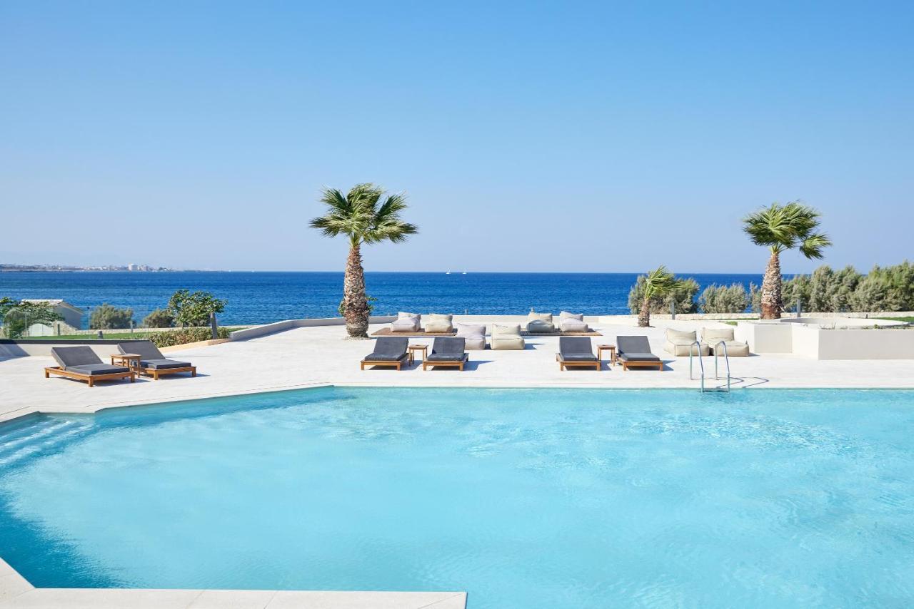Elissa Adults-Only Lifestyle Beach Resort Kallithéa Exterior foto The resort's pool