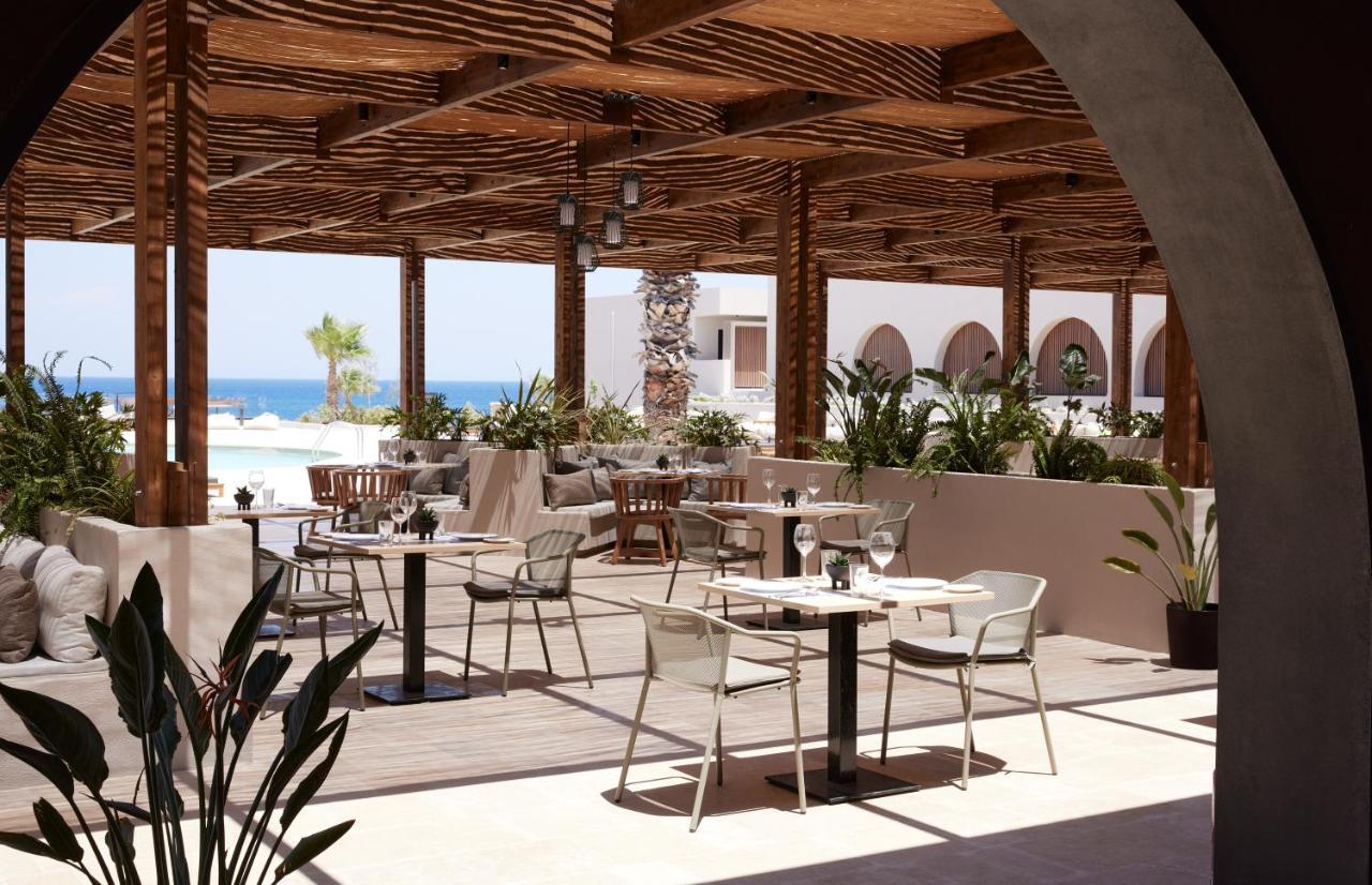 Elissa Adults-Only Lifestyle Beach Resort Kallithéa Exterior foto The restaurant at the hotel